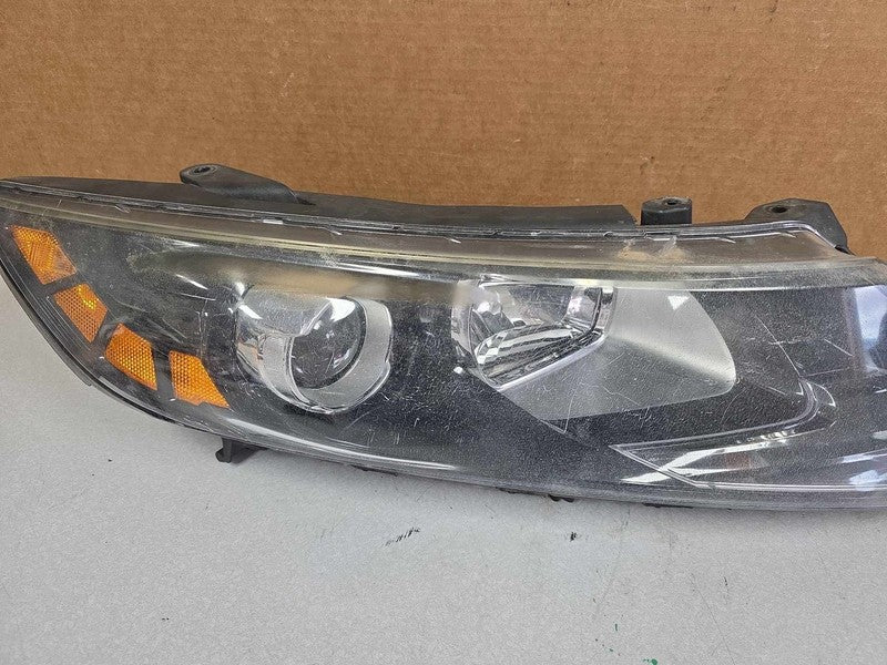 2012-2013 Kia Optima Right Headlamp Assembly OEM#921024C000