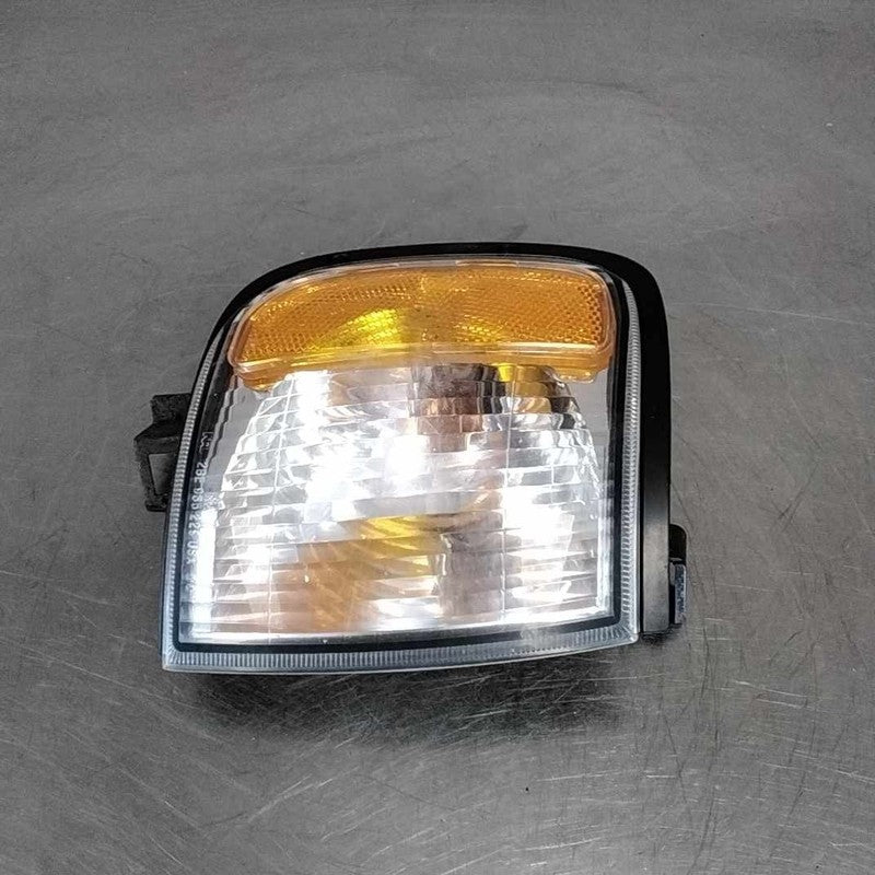 Fog/mark/park/turn Light/lamp ISUZU RODEO Right 00 01 02 03 04