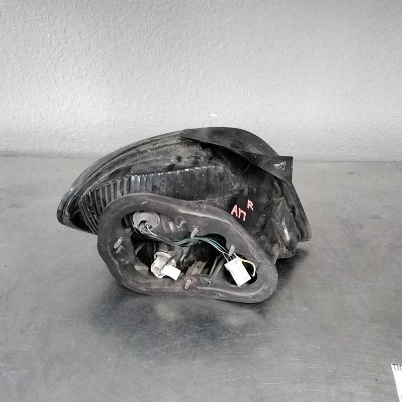 Tail Light Assembly HYUNDAI TIBURON Right 00 01
