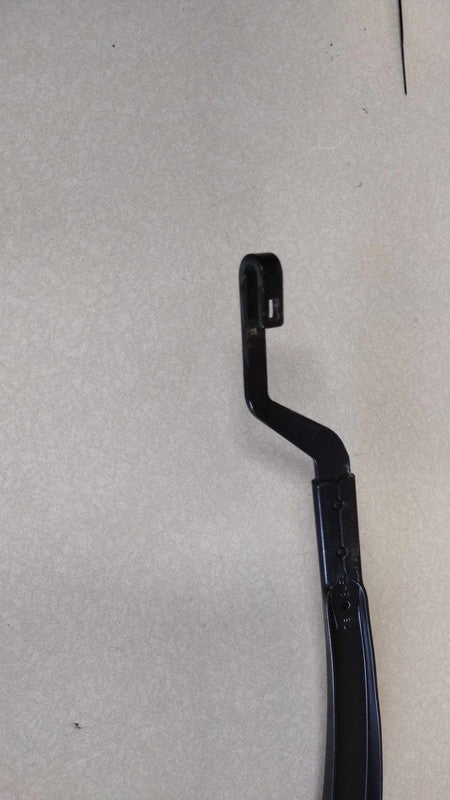 2014-2023 Jeep Cherokee Right Wiper Arm OEM# 68197137AB
