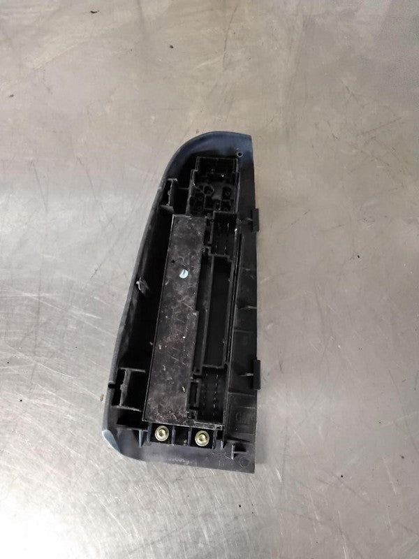 Door Switch Front CHEVY AVALANCHE 1500 02