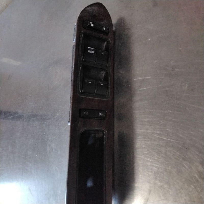 Door Switch Front FORD TAURUS 08 09