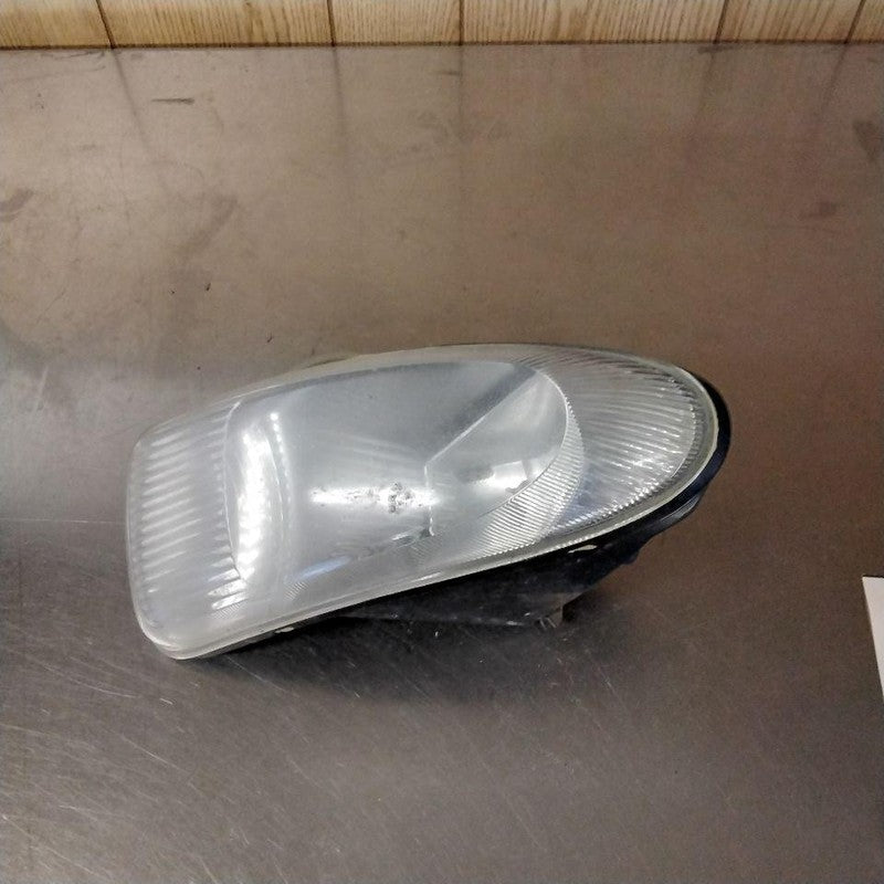Fog/mark/park/turn Light/lamp CHRYSLER TOWN CNTRY Left 01 02 03 04