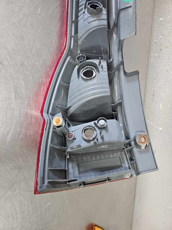 2007-2011 Honda CRV Right Tail Light Assembly OEM# 33501SWAA02