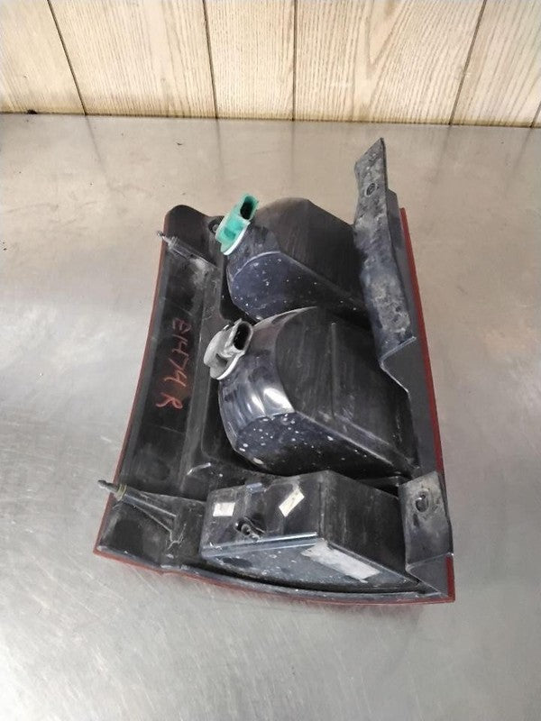 Tail Light Assembly DODGE CARAVAN Right 08 09 10