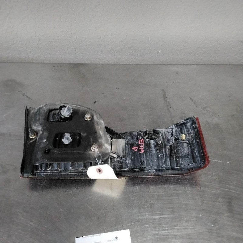 Tail Light Assembly HONDA ACCORD Right 98 99 00