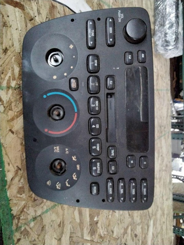 Audio & Visual Equip.(radio) MERCURY SABLE 00