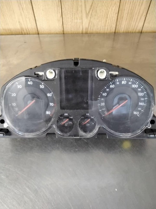 Speedometer VW PASSAT 06 07
