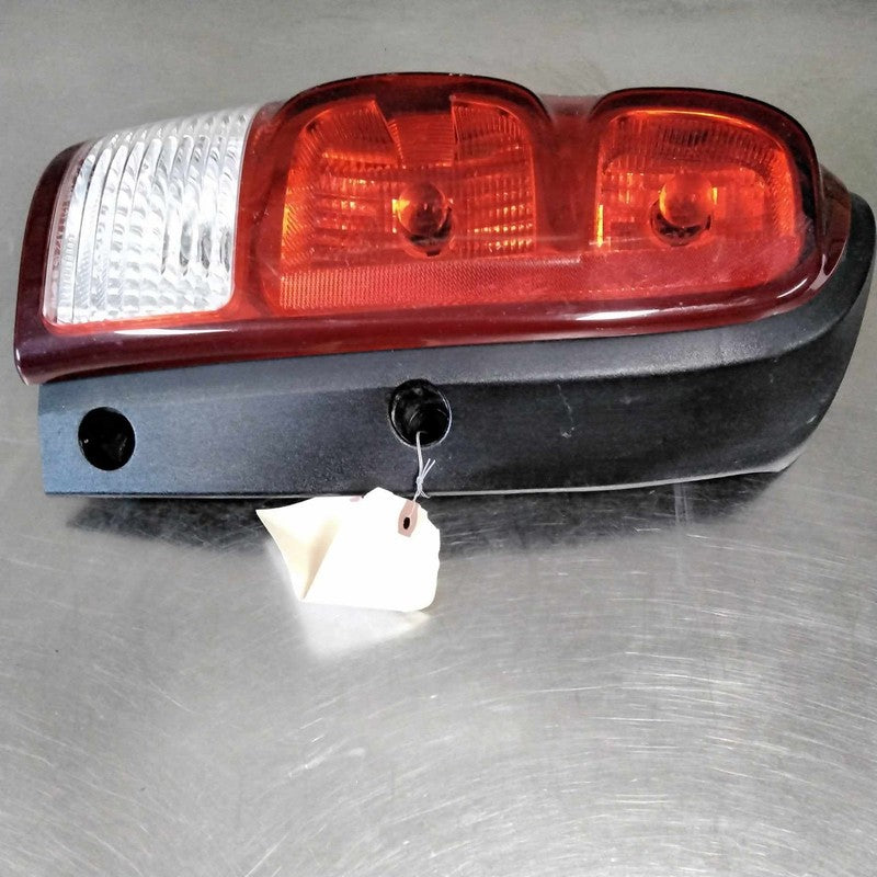 2005-2009 Chevrolet Uplander Left Tail Light Assembly