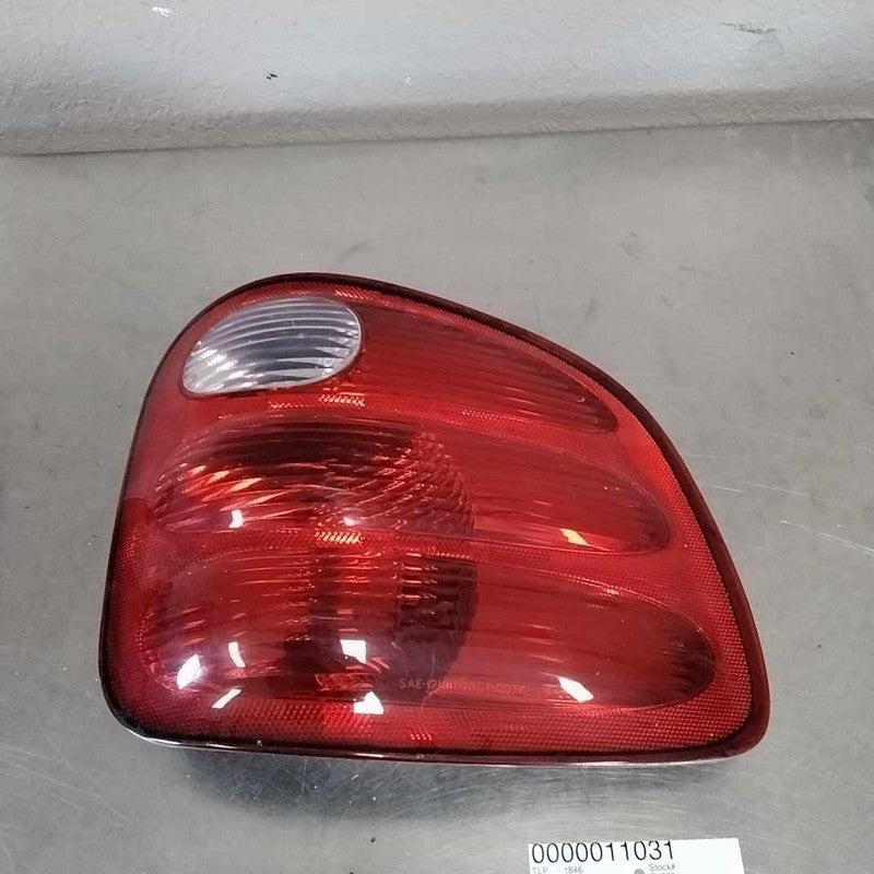 Tail Light Assembly FORD PICKUP F150 Right 00 01 02 03 04