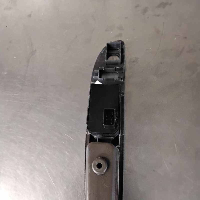 Door Switch Front BUICK TERRAZA 05 06 07
