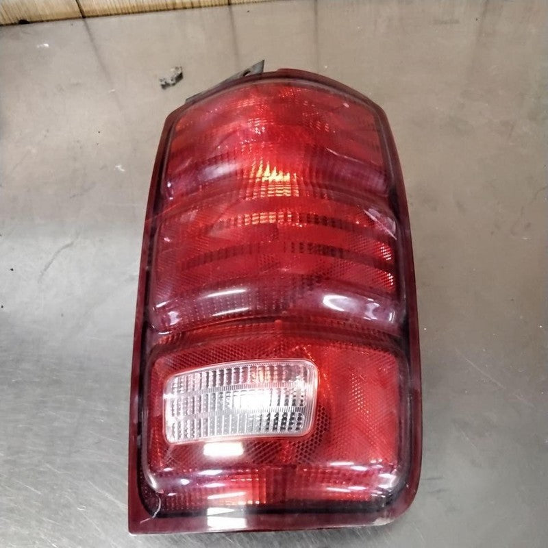 Tail Light Assembly FORD EXPEDITION Right 97 98 99 00 01 02