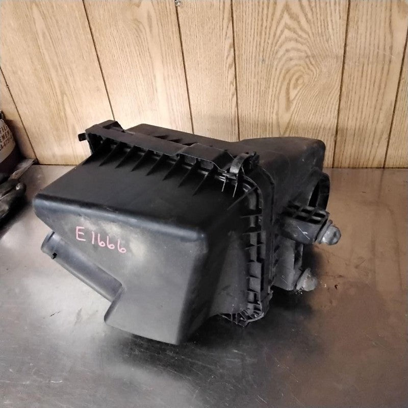 Air Cleaner SATURN VUE 02 03 04 05 06 07