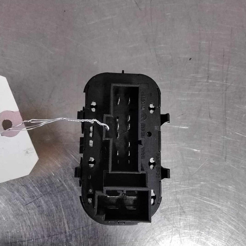 Door Switch Front FORD FOCUS 00 01 02 03 04 05 06 07