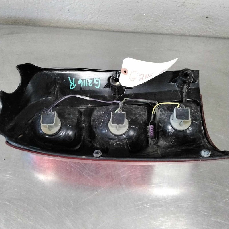 2005-2009 Chevrolet Uplander Right Tail Light Assembly