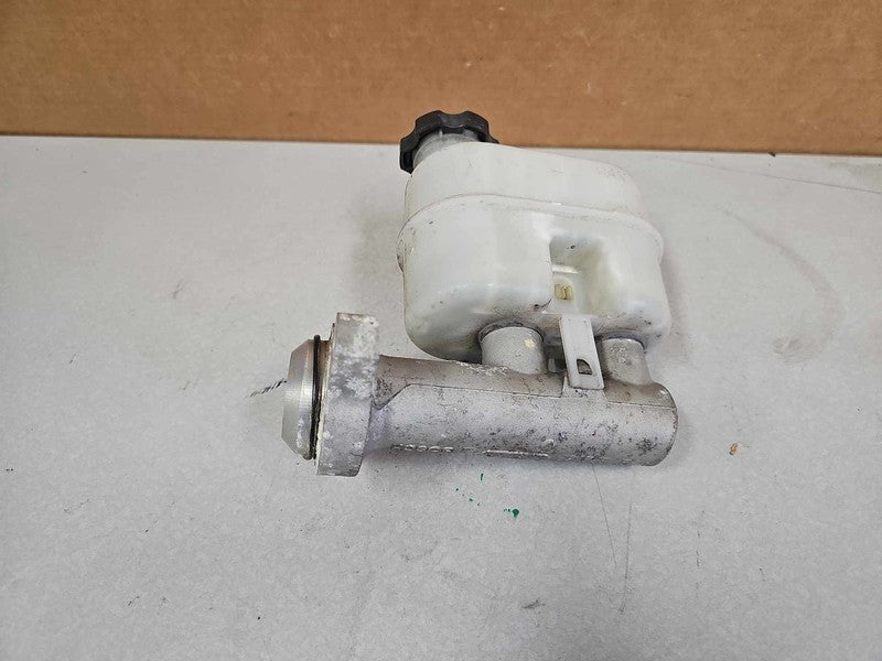 2007-2013 GMC Sierra 1500 Master Cylinder OEM#19432946