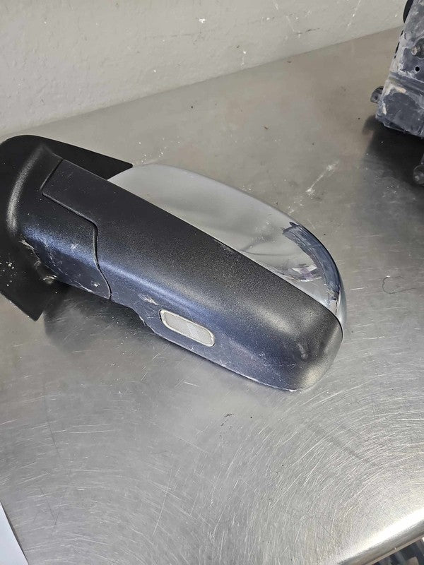 2007-2008 Chevrolet Tahoe Left Door Mirror OEM#25831065