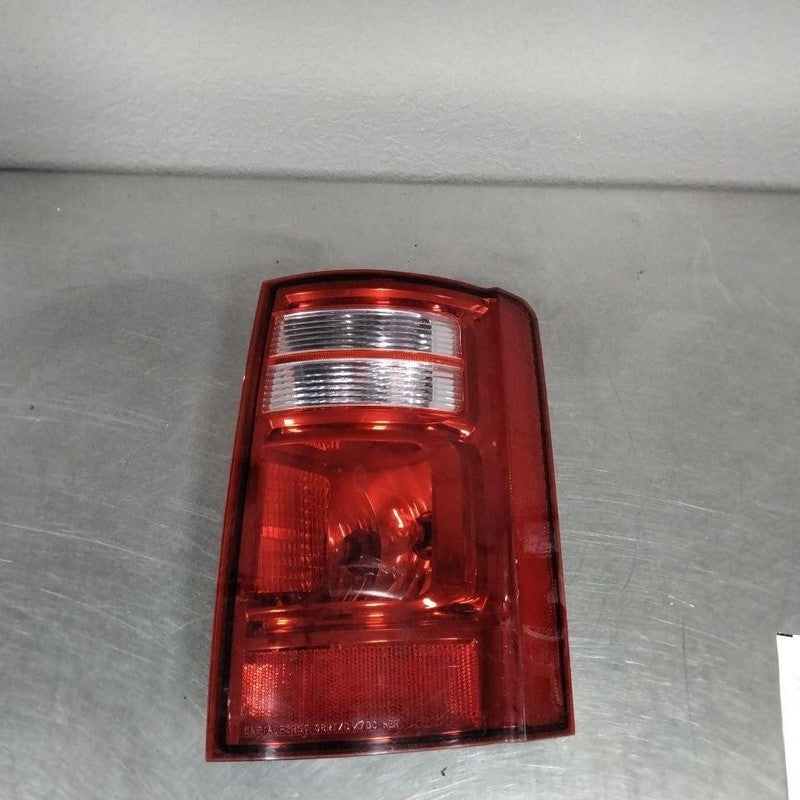 Tail Light Assembly DODGE CARAVAN Right 08 09 10