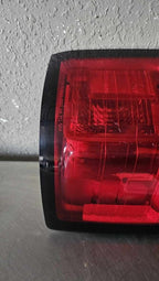 2014-2015 GMC Sierra 1500 Right Tail Light Assembly OEM# 23424738