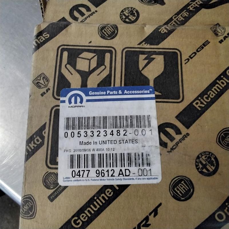 2011-2022 Jeep Grand Cherokee Hub OEM#4779612AE New In Box