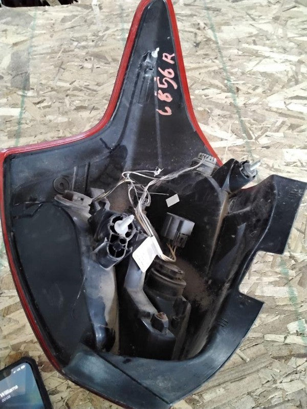 Tail Light Assembly FORD FOCUS Right 12 13 14