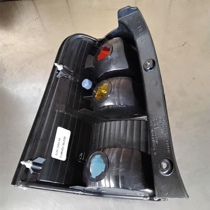 2001-2007 Ford Escape Right Tail Light Assembly OEM#6L8Z13404DA New In