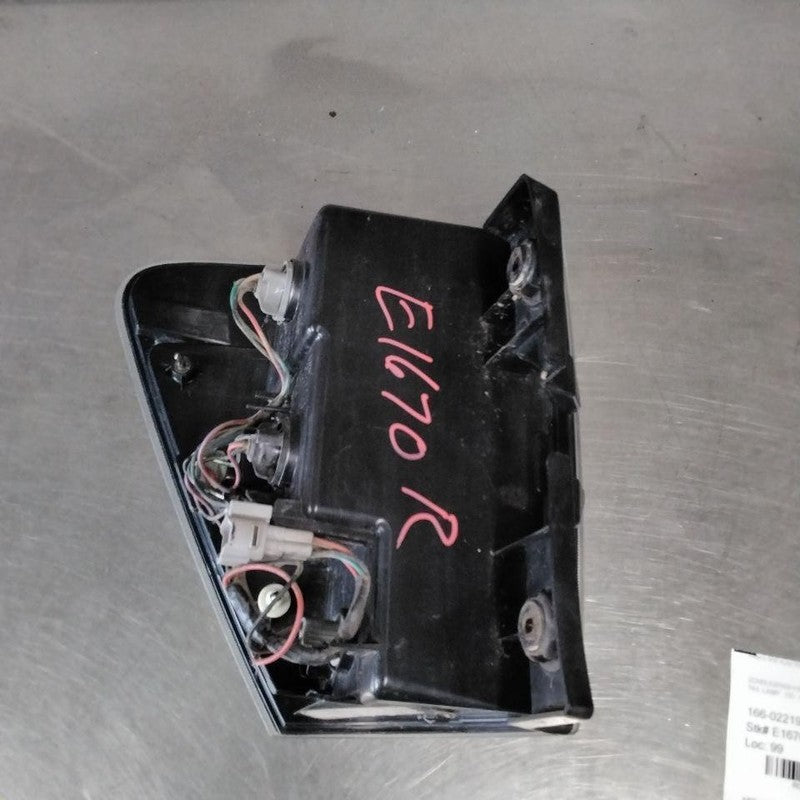 Tail Light Assembly CHEVY EQUINOX Right 05 06 07 08 09