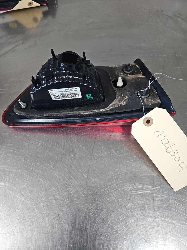 2018-2019 Subaru XV Crosstrek Right Liftgate Tail Light Assembly OEM# 