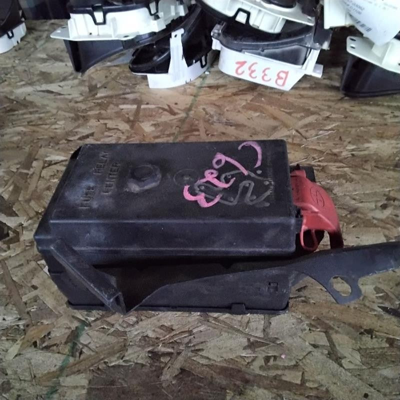 2000-2001 Pontiac Montana Van Engine Fuse Box OEM#19300116