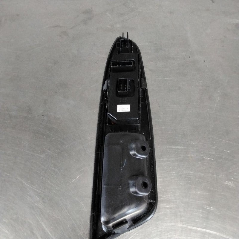 Door Switch Front CHEVY IMPALA 09 10 11 12 13 14 15 16