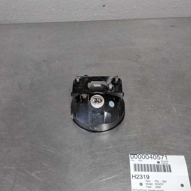 Fog/mark/park/turn Light/lamp GMC ENVOY Right 02 03 04 05 06 07 08 09