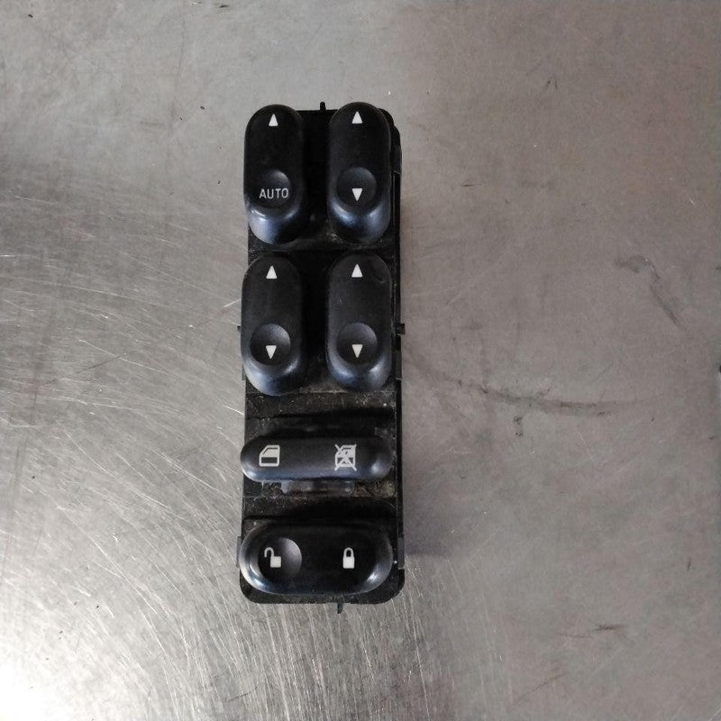 Door Switch Front MAZDA TRIBUTE 01 02 03 04 05 06