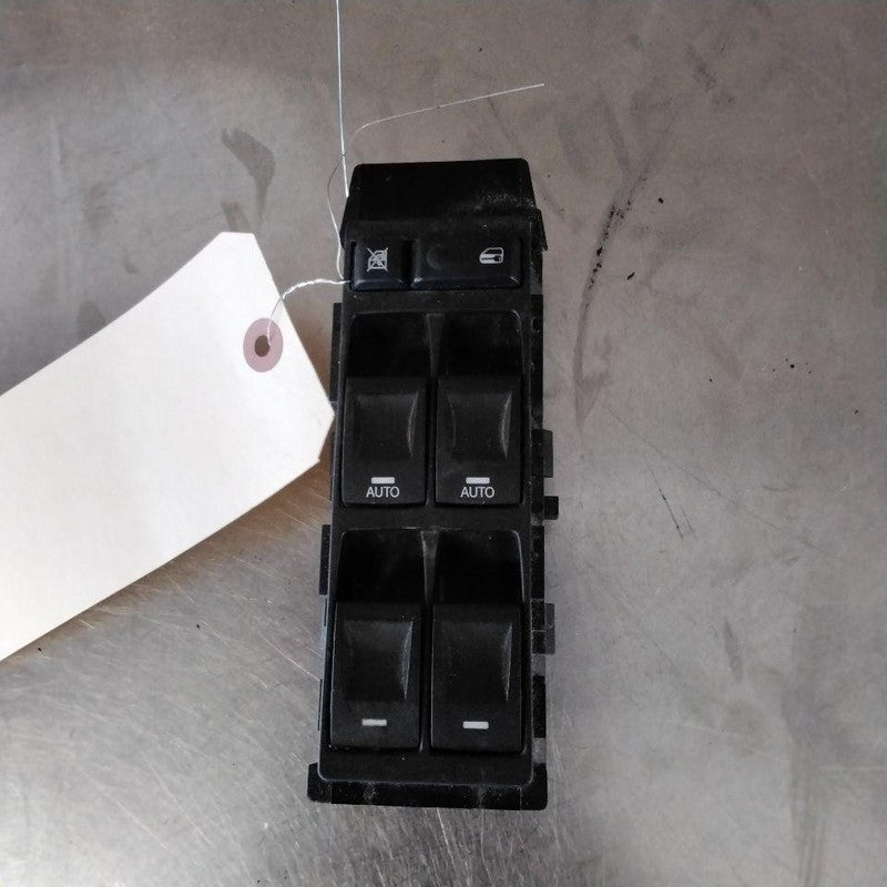 Door Switch Front CHRYSLER 300 06 07 08 09 10