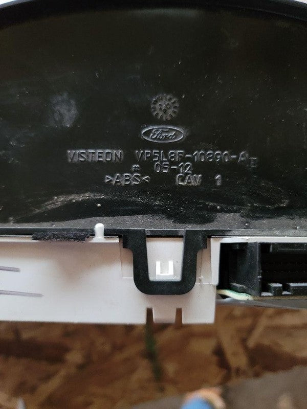 Speedometer FORD ESCAPE 05 06 07