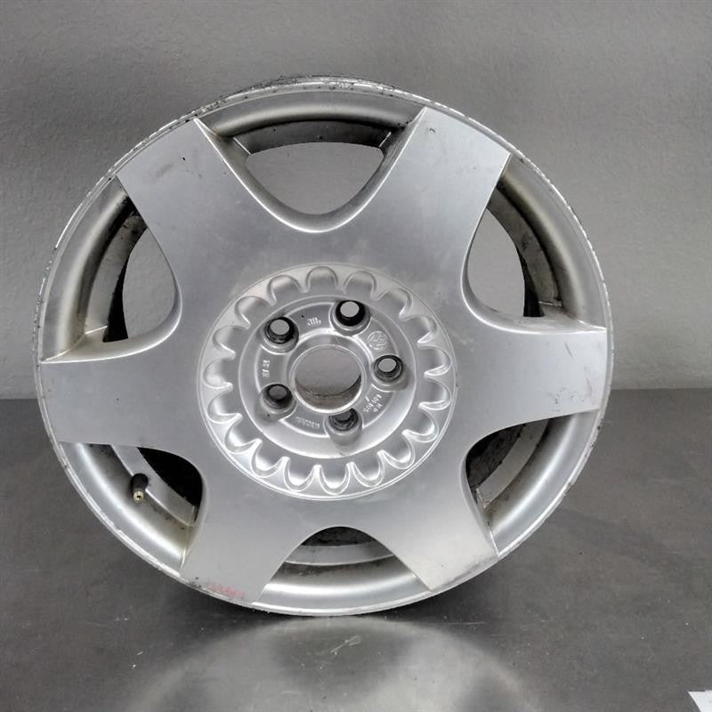 1998-2005 Volswagen Beetle Wheel #560-69724