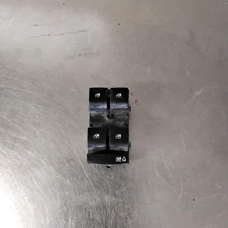 Door Switch Front CHEVY CRUZE 11 12 13 14