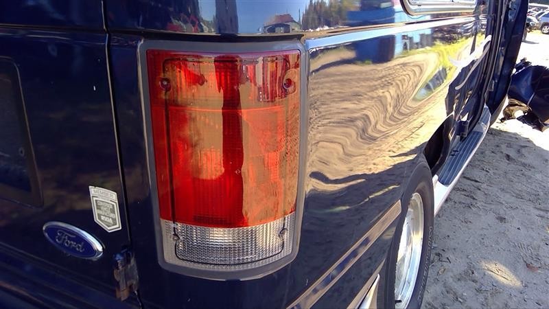 Tail Light Assembly FORD VAN E150 Right 92 93 94 95 96 97 98 99 00 01 
