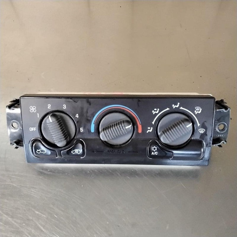 Heater A/c Control GMC SIERRA 1500 99 00 01 02