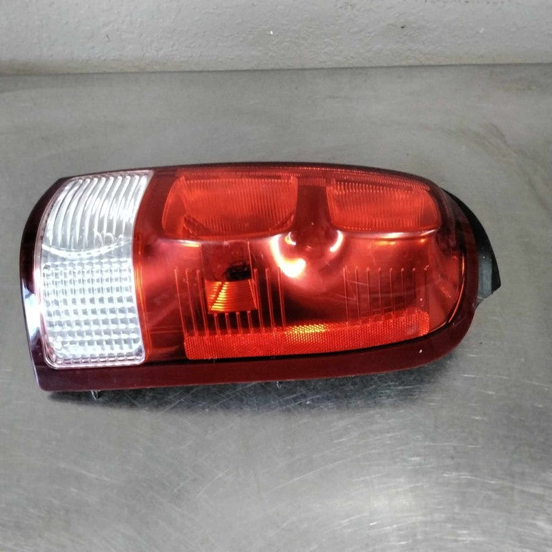 2005-2009 Chevrolet Uplander Right Tail Light Assembly