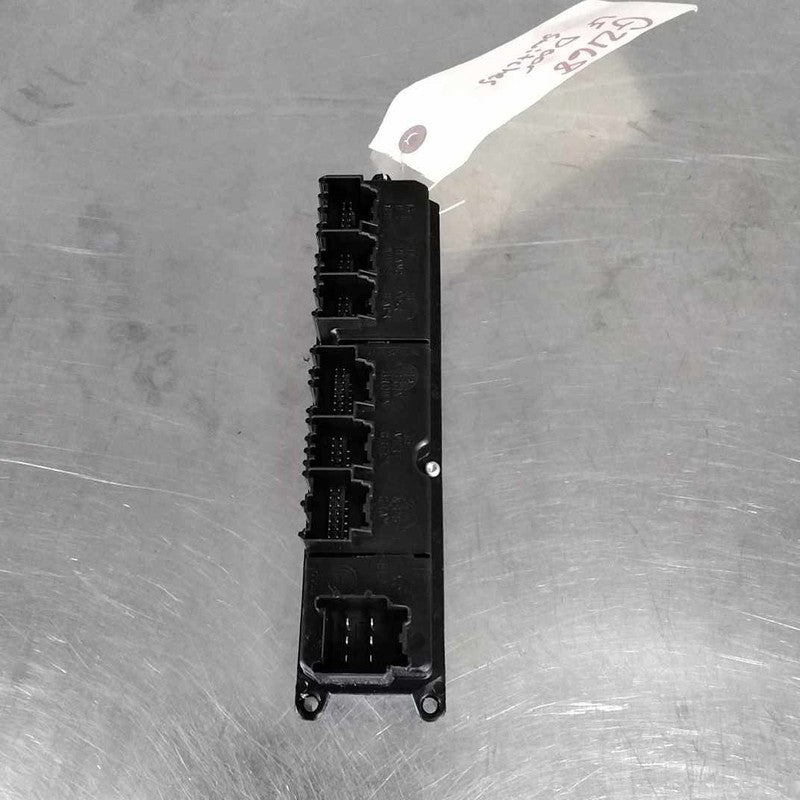 Door Switch Front BUICK LUCERNE 06 07 08 09 10 11