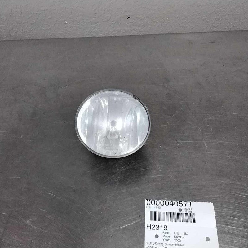 Fog/mark/park/turn Light/lamp GMC ENVOY Right 02 03 04 05 06 07 08 09