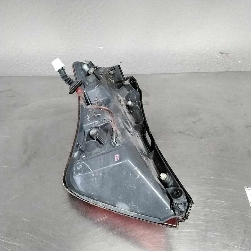 Tail Light Assembly NISSAN MURANO Right 06 07