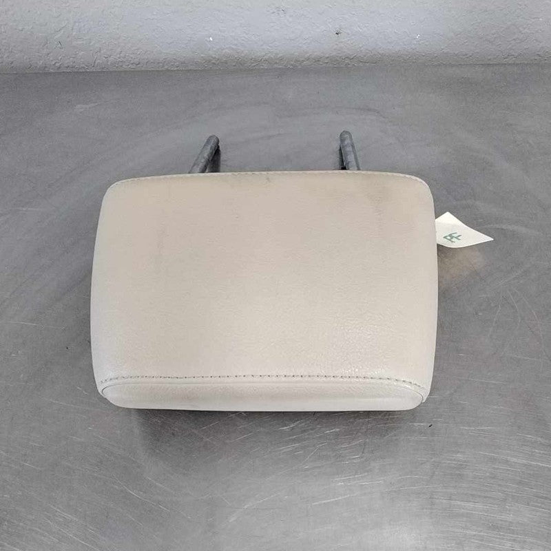 2005-2006 Jetta except GLI Front Right Headrest OEM#1K0881904T3Z6