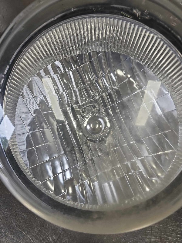 2002-2004 Jeep Liberty Left Headlamp Assembly #114-690