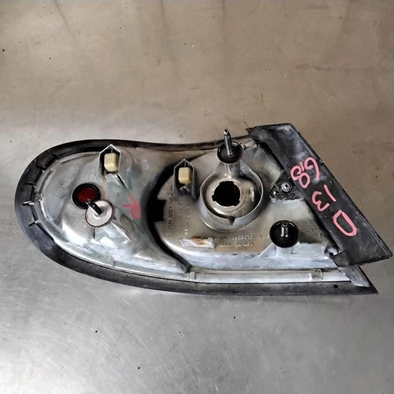Tail Light Assembly BUICK LESABRE Right 01 02 03 04 05