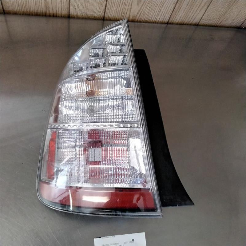 Tail Light Assembly TOYOTA PRIUS Left 04 05 06 07 08 09