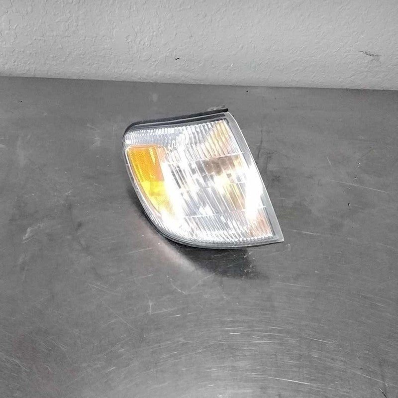 Fog/mark/park/turn Light/lamp SUBARU FORESTER Right 01 02