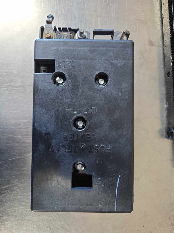 2004-2005 GMC Envoy Engine Fuse Box OEM#15120876