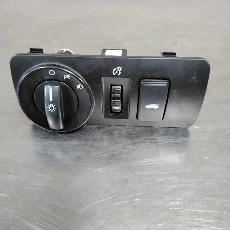 2005-2007 Headlight Switch (dash Mtd) Ford 500
