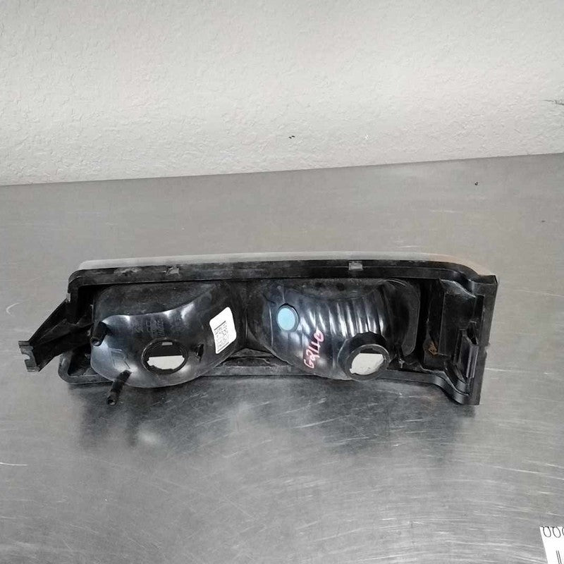 Fog/mark/park/turn Light/lamp CHEVY SILVERADO 1500 Right 03 04 05 06 0